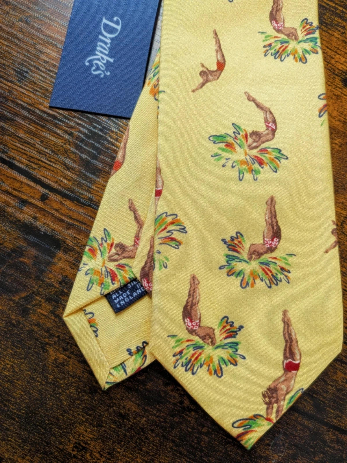 Drake's diving man sport motif silk tie handmade london uk detail view 3