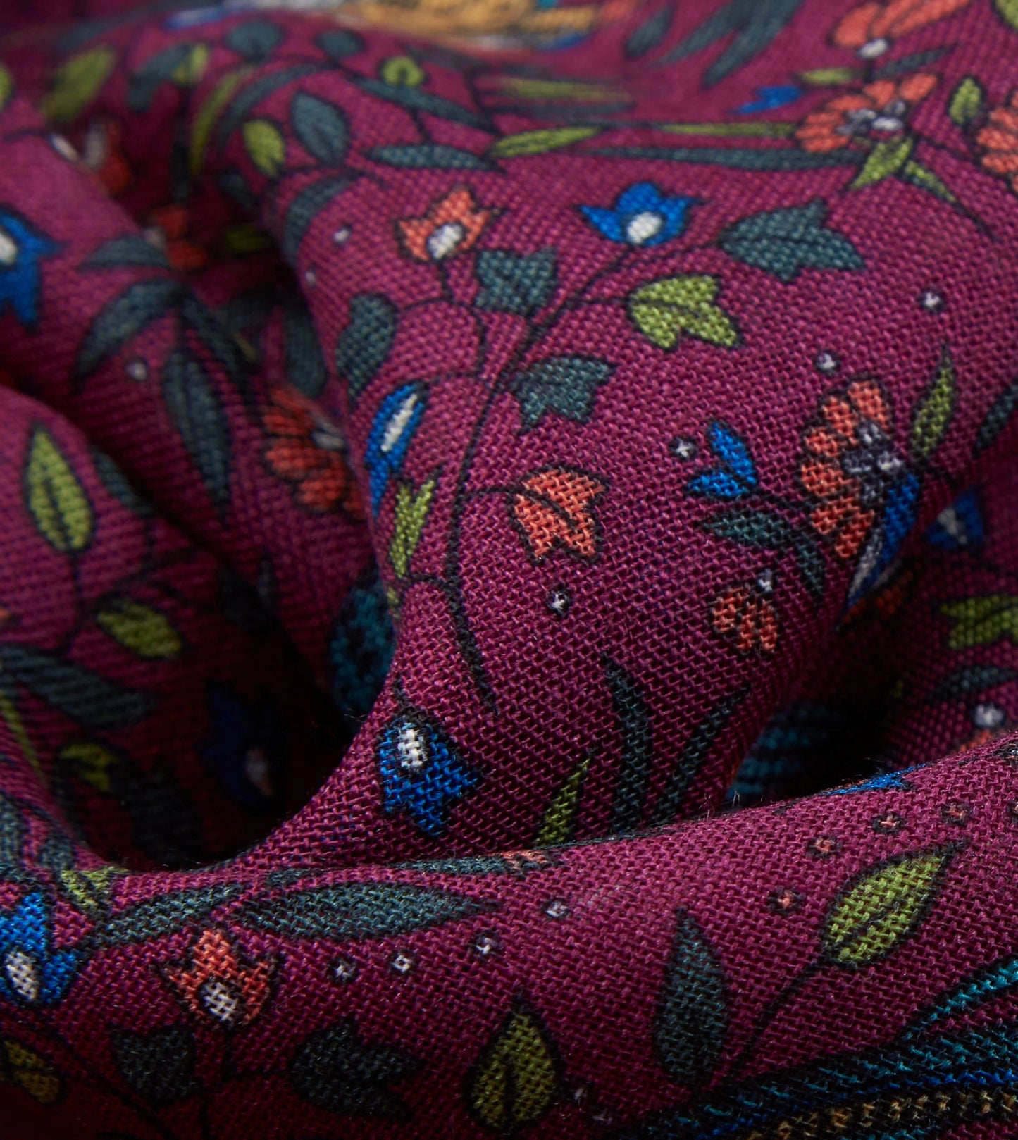Drake‘s Magenta Birds of Paradise Print Wool-Silk Square Scarf Limited Edition