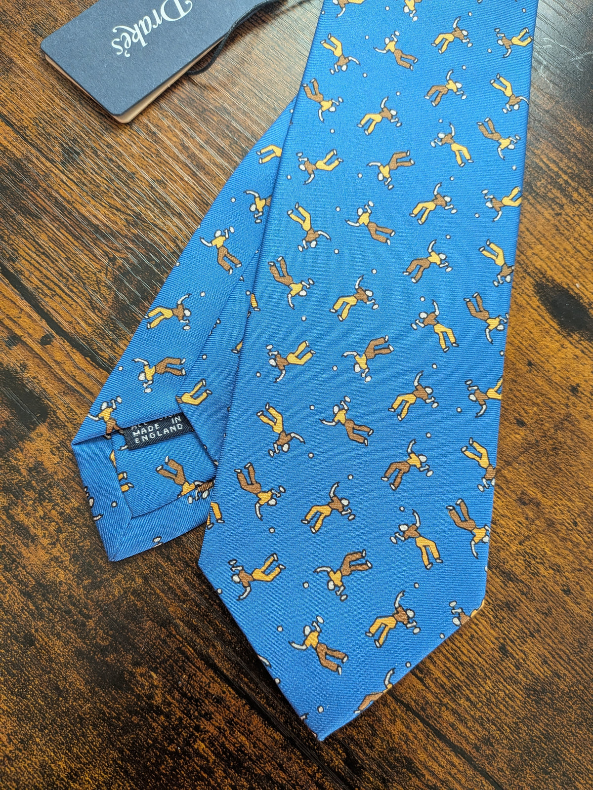 Drake's badminton motif handmade tipped silk tie detail view 2