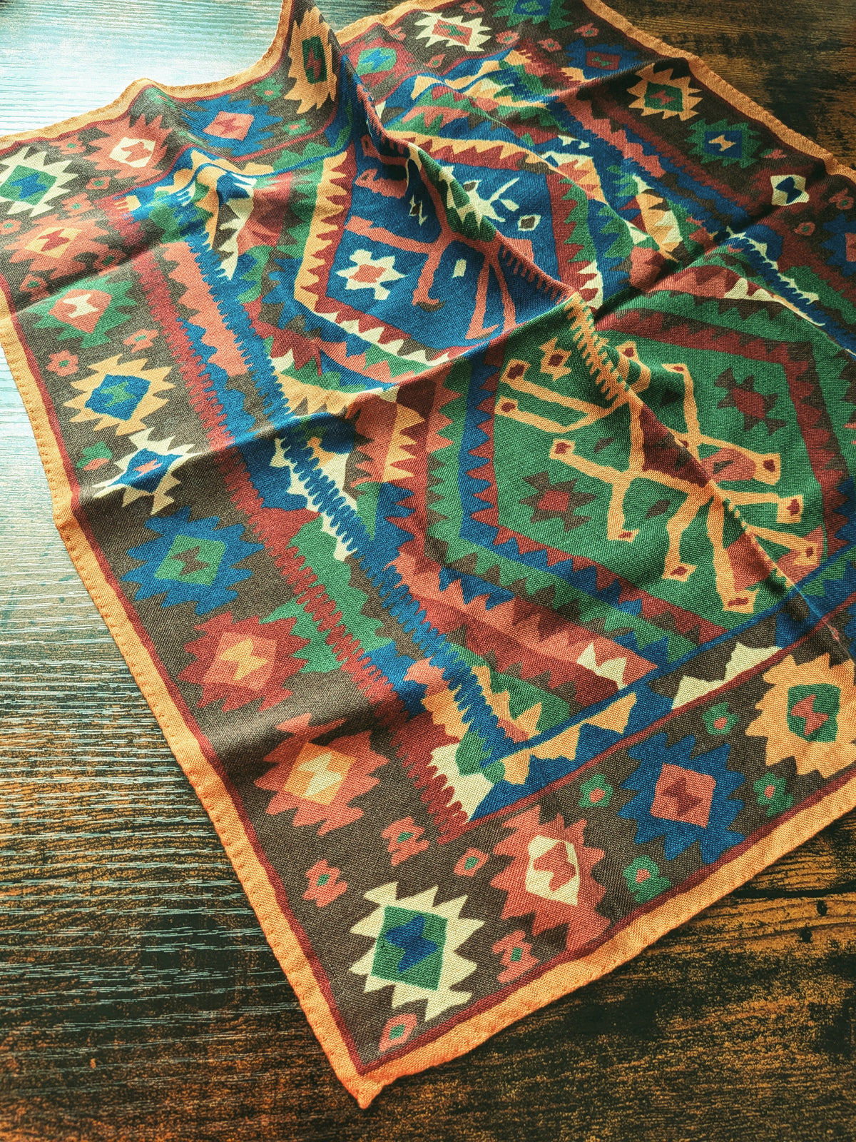 Drake's green kilim print wool silk pocket square detail view 3