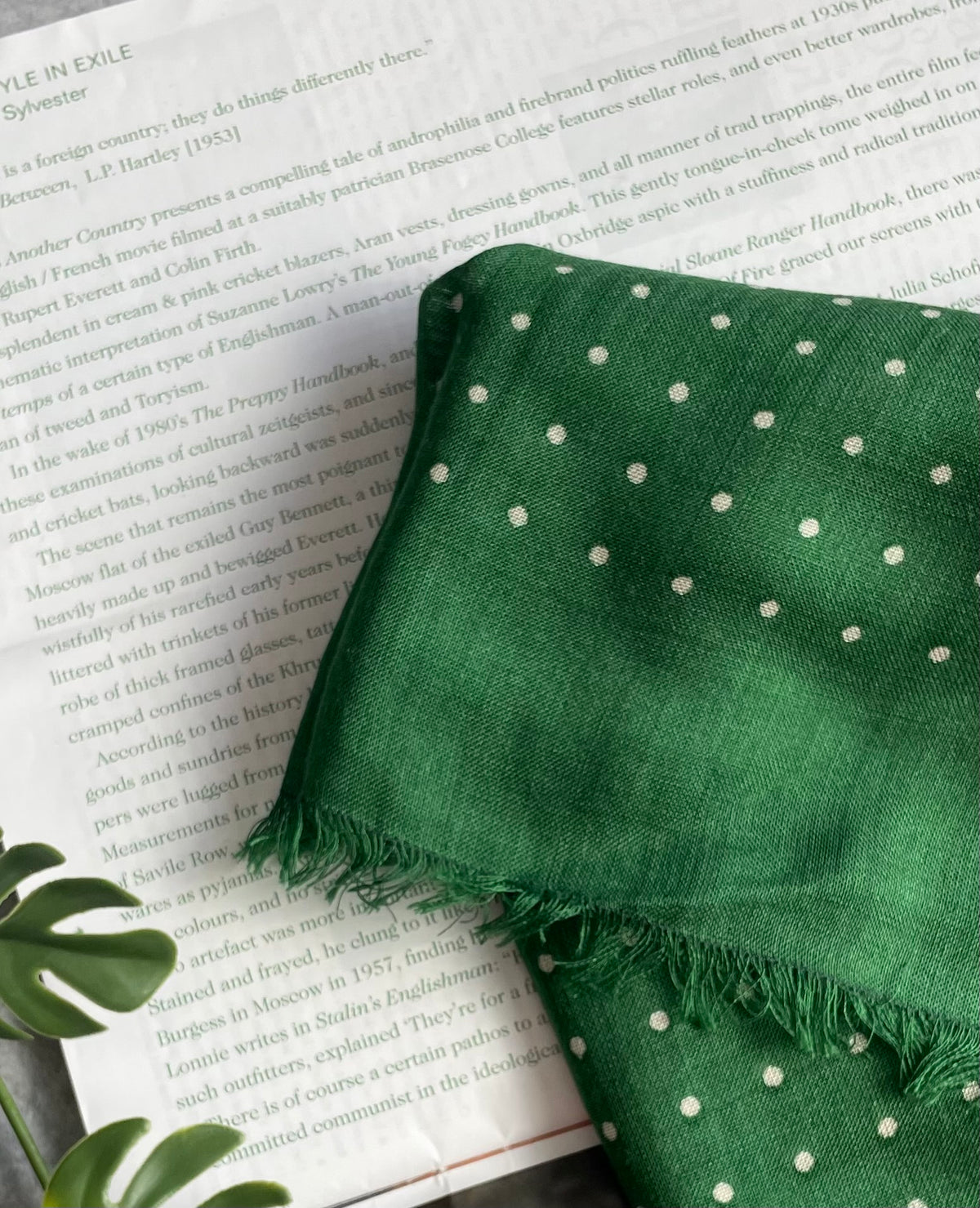 Drake's green polka dot tubular wool-silk blend scarf product image