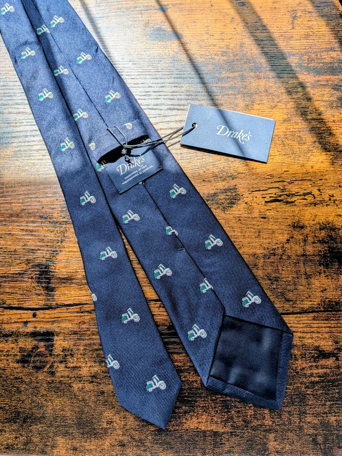Drake's vespa motif handmade silk tie navy green detail view 2