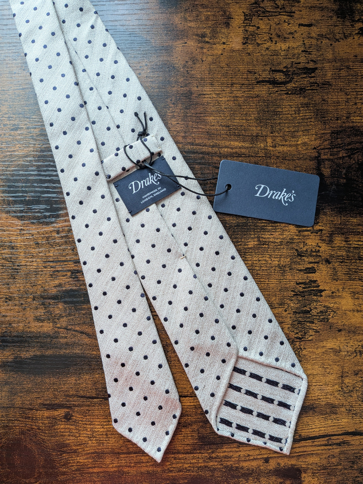 Drake's white navy tussah silk tie polka dot handmade detail view 2