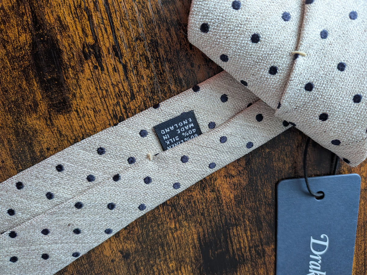 Drake's white navy tussah silk tie polka dot handmade detail view 4